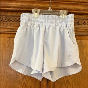 Lululemon Track That 5” Short in Periwinkle size 6 EUC